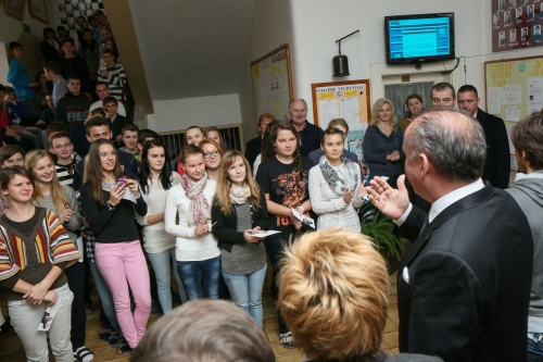 201512081453010.skola4