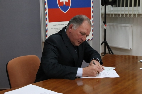 Ustanovujúce MsZ 2018