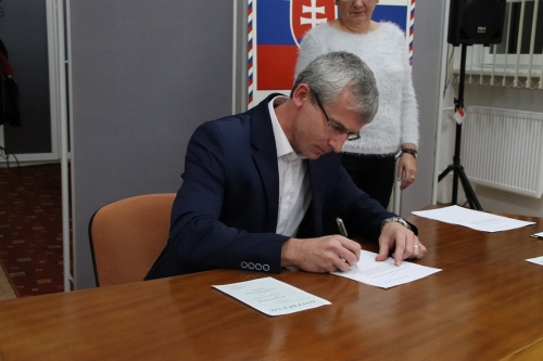 Ustanovujúce MsZ 2018