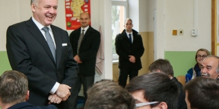 Pán prezident Andrej Kiska v spoločnosti ZASTROVA a. s., Spišská Stará Ves – fotografia 3