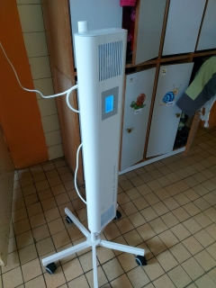 Respirátory FFP2 a germicídne žiariče pre Spojenú školu – fotografia 1