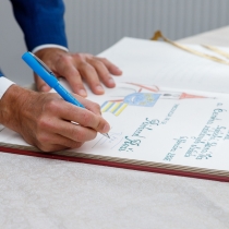 Fotografia: Predseda NR SR Richard Raši navštívil Spišskú Starú Ves.